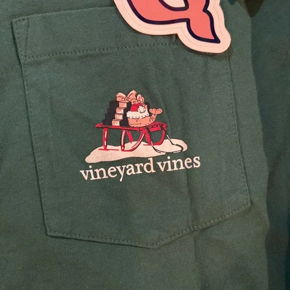 Vineyard vines holiday special shirt - Picture 2 of 4